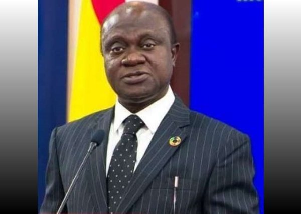 الدكتور أتواهن: سوء الإدارة المالية يتسبب في أزمة قطاع الكاكاو في غانا