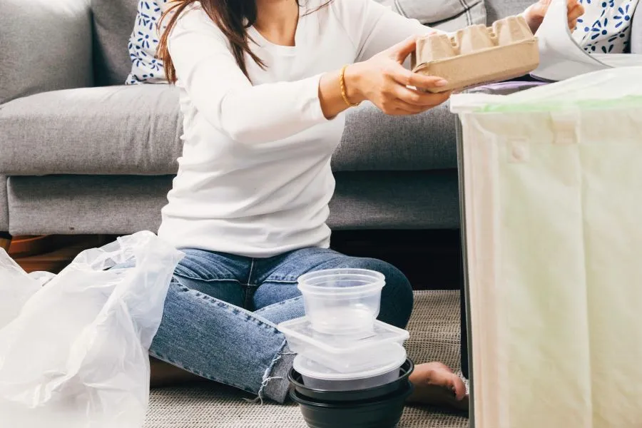 اليابان تسرع جهود إعادة التدوير: دعوة إلى التركيز على إعادة الاستخدام