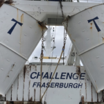 أداة تتبع للأسماك السطحية