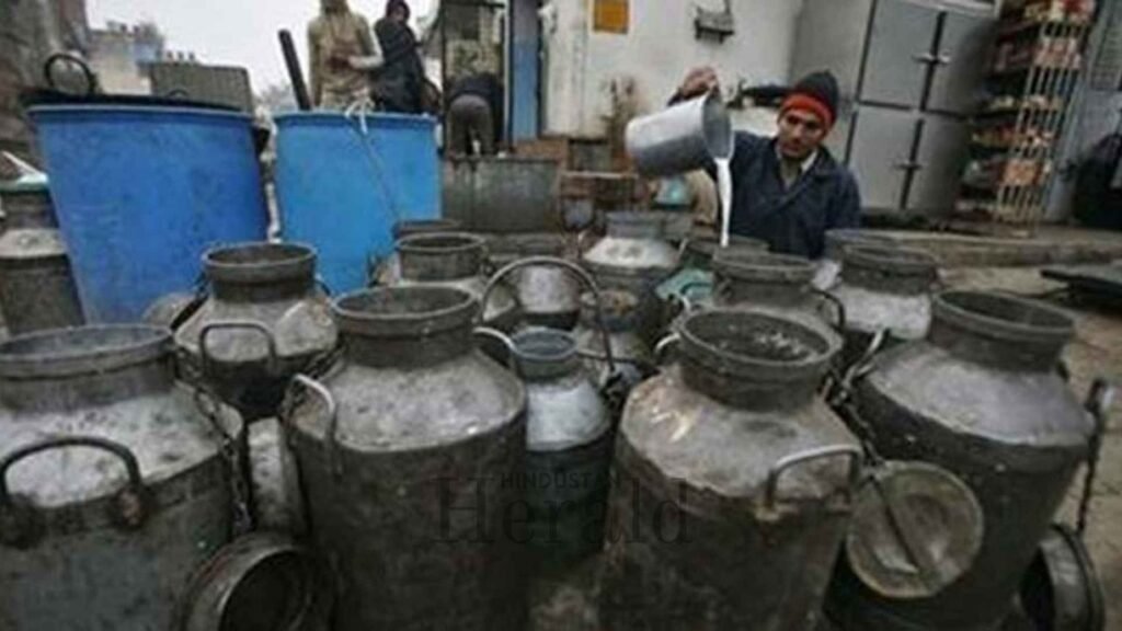 قطاع الألبان الهندي يواجه أزمة ثقة وسط مخاوف التجارة والأعلاف والجودة