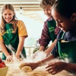 أرلا فودز تتألق: أداء مالي تاريخي رغم تحديات سوق الألبان