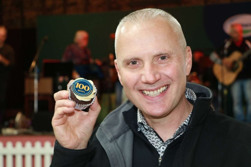 ديدونكر يغادر فونتيرا